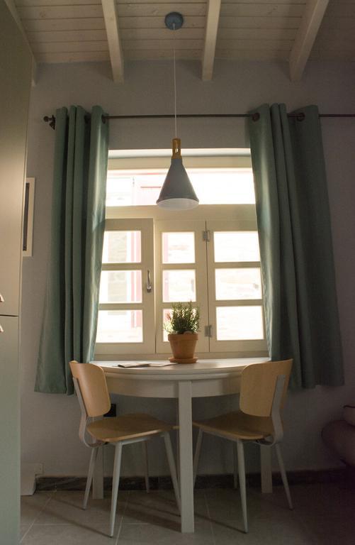 Porta Di Marina Apartment Хиос Екстериор снимка