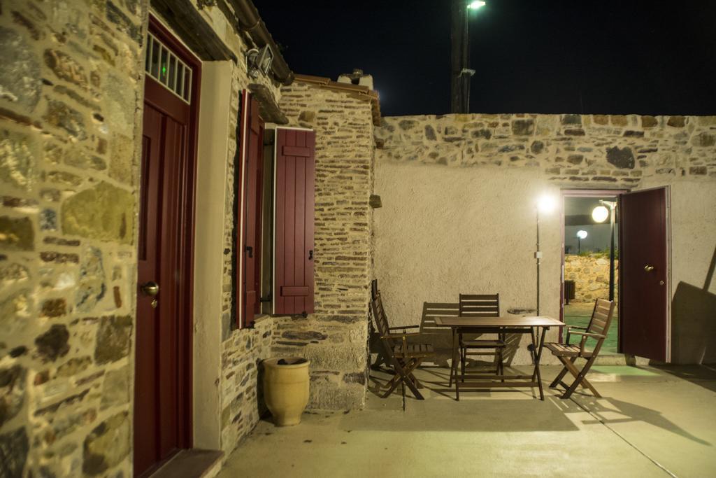 Porta Di Marina Apartment Хиос Екстериор снимка